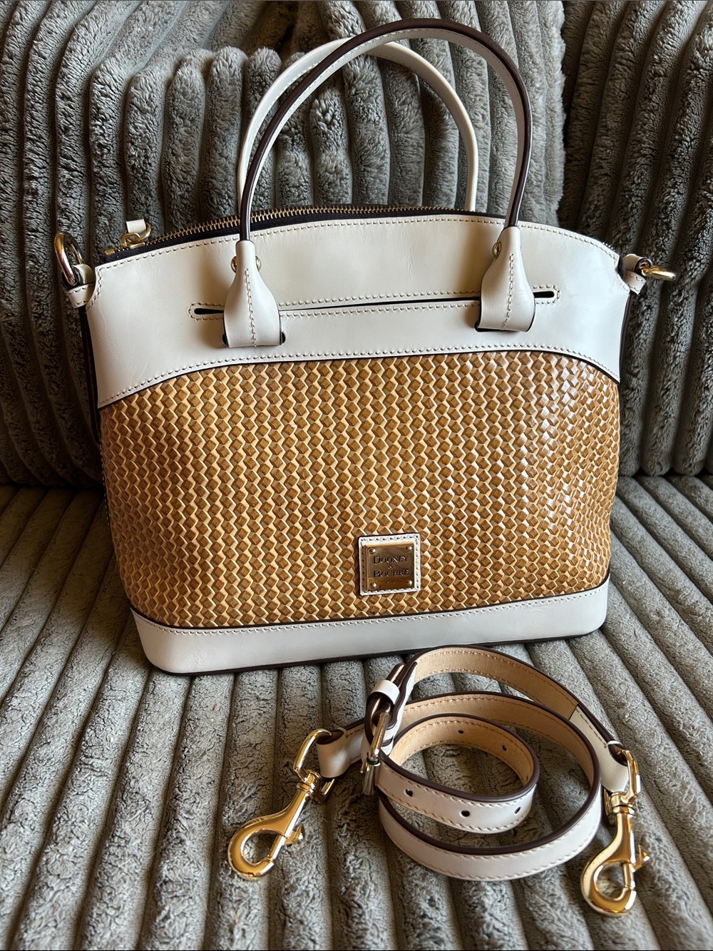 Dooney & Bourke 1975 Beacon Collection Woven Domed Satchel NWOT White Leather - Picture 2 of 16